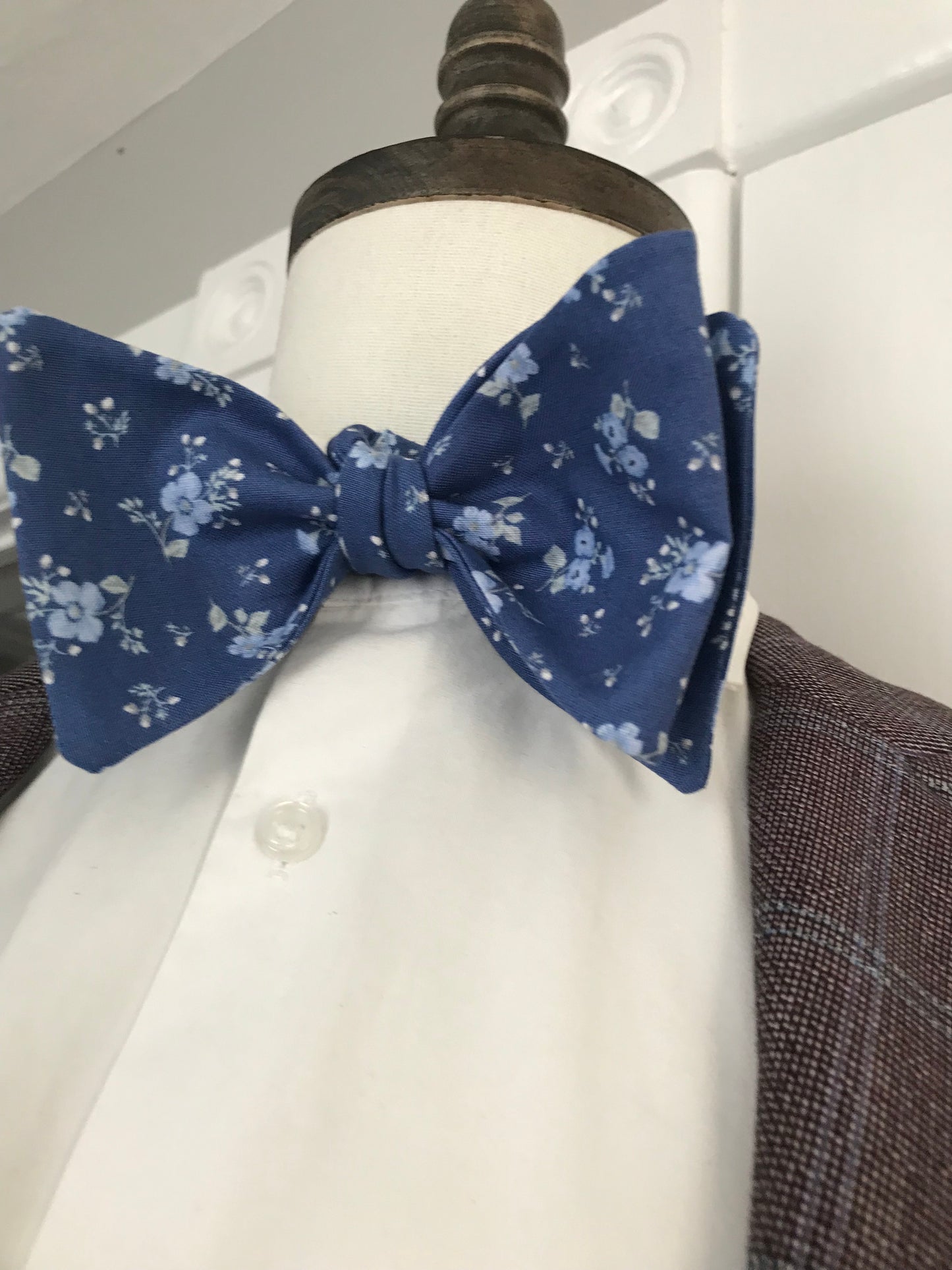 The blue flower Bowtie set (FATBOW)