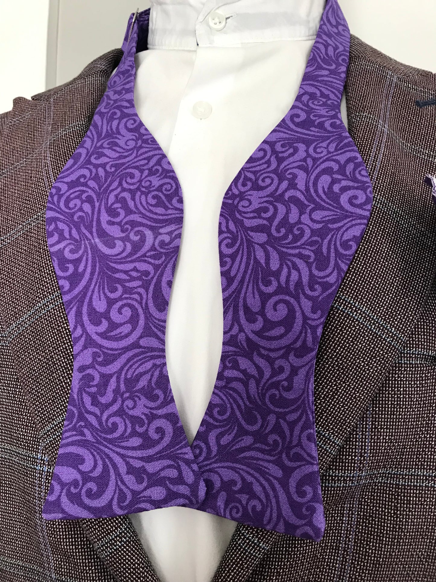Purple paisley Bowtie set (traditional)