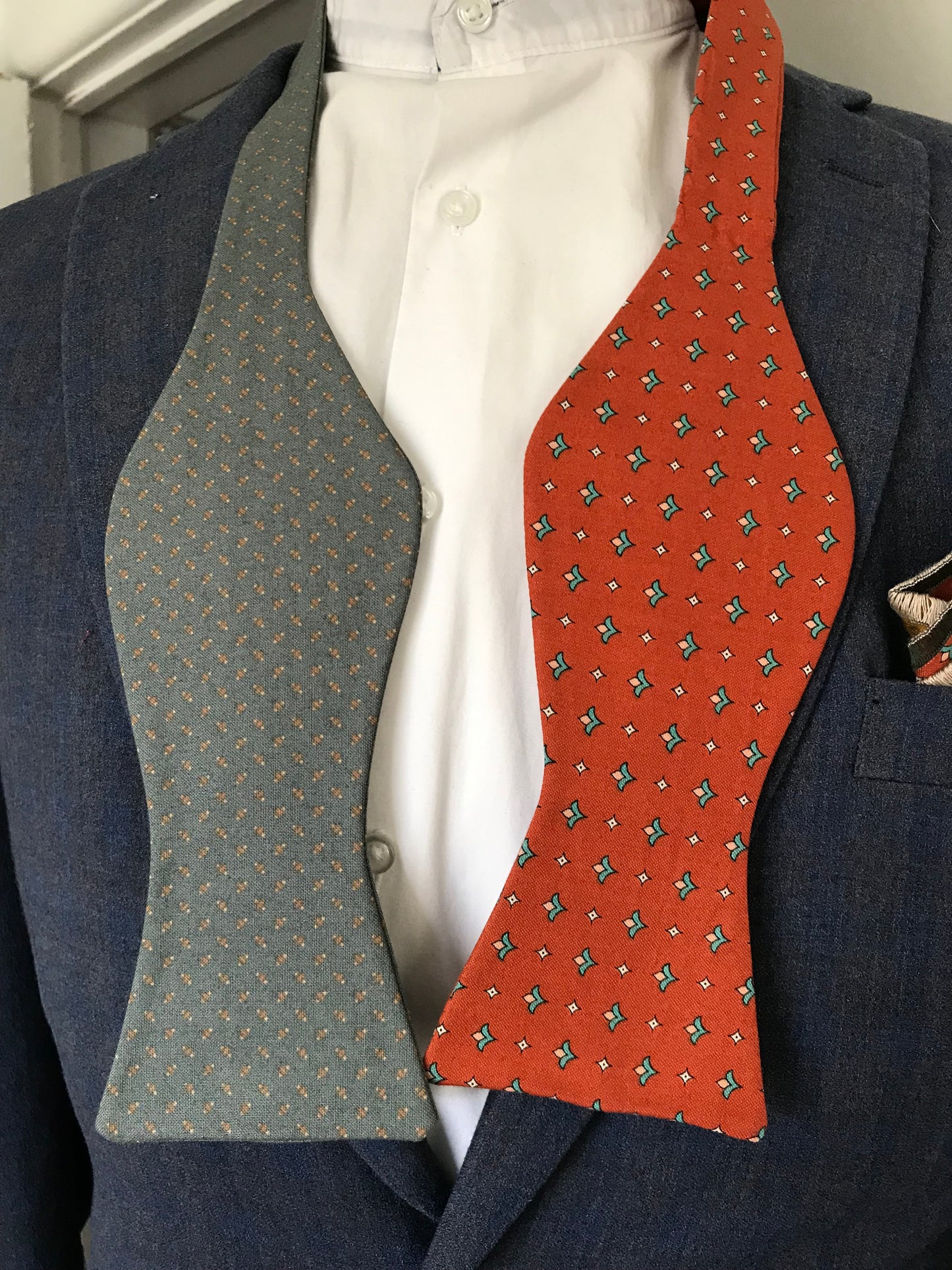 Burnt orange and green reversible Bowtie set (FATBOW)