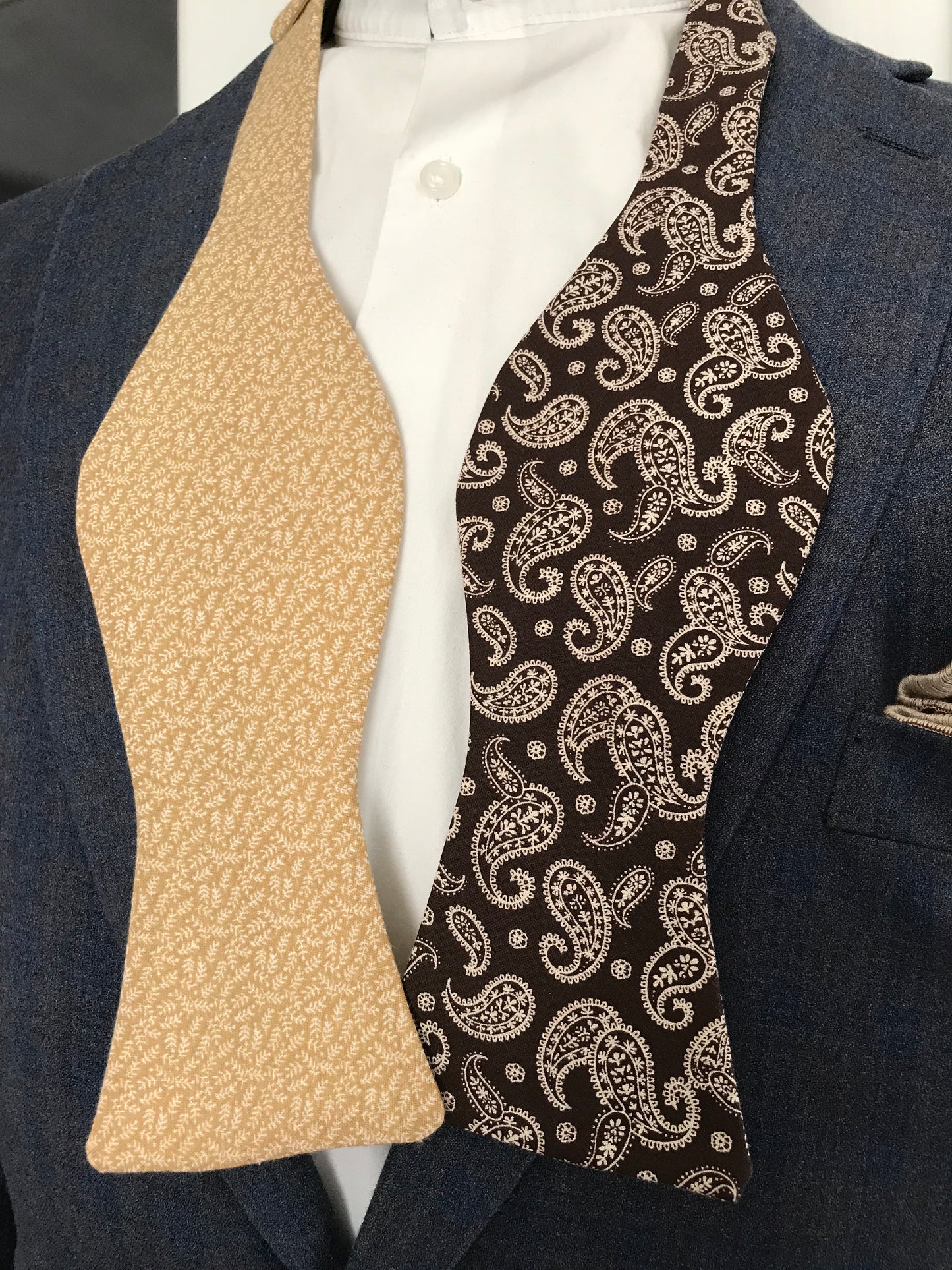 Dark brown paisley with beige print reversible Bowtie set (FATBOW)