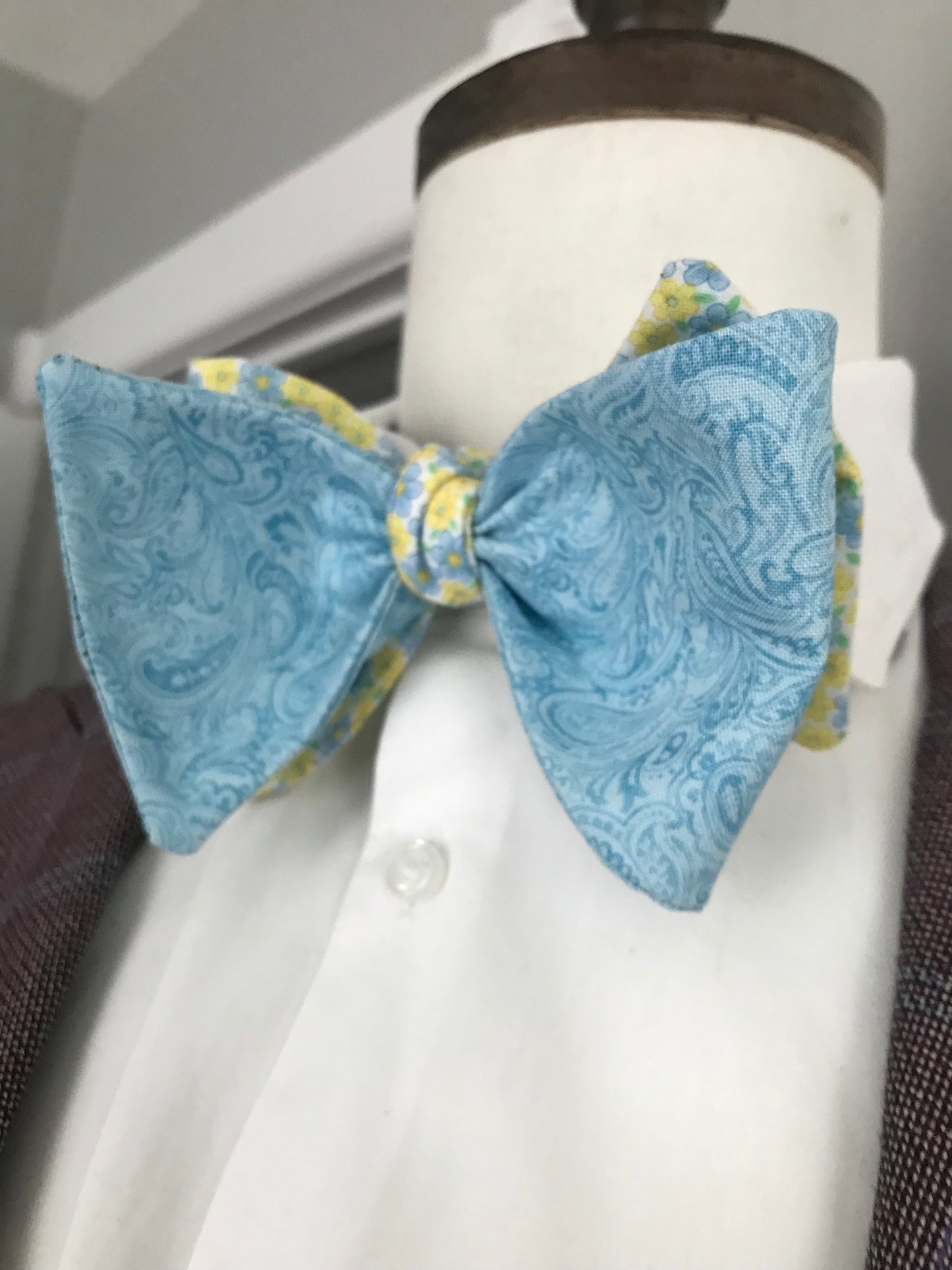 The lighter side Bowtie Set (FATBOW)