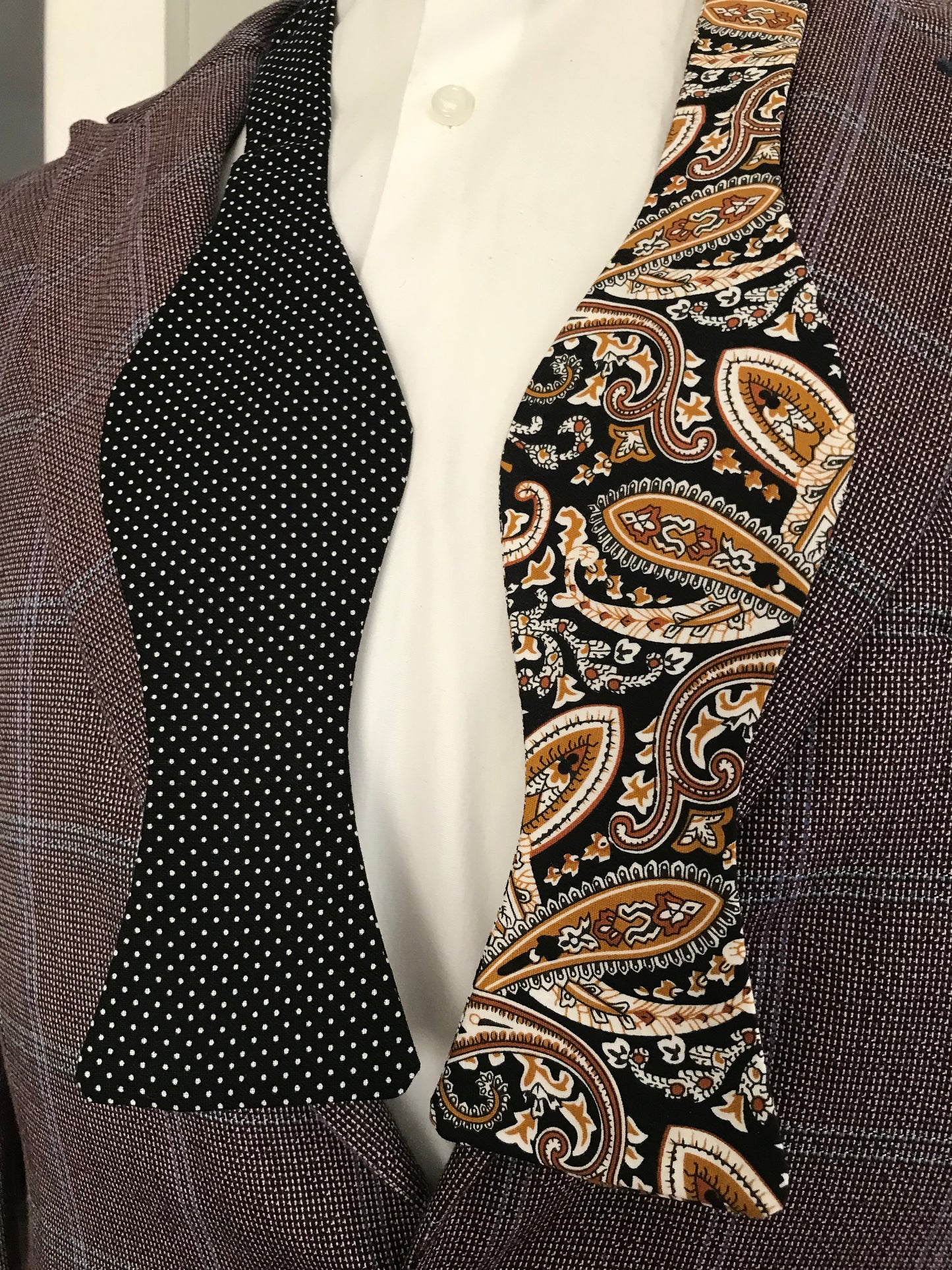 Brown and black paisley with black and white dots reversible Bowtie set (traditional)