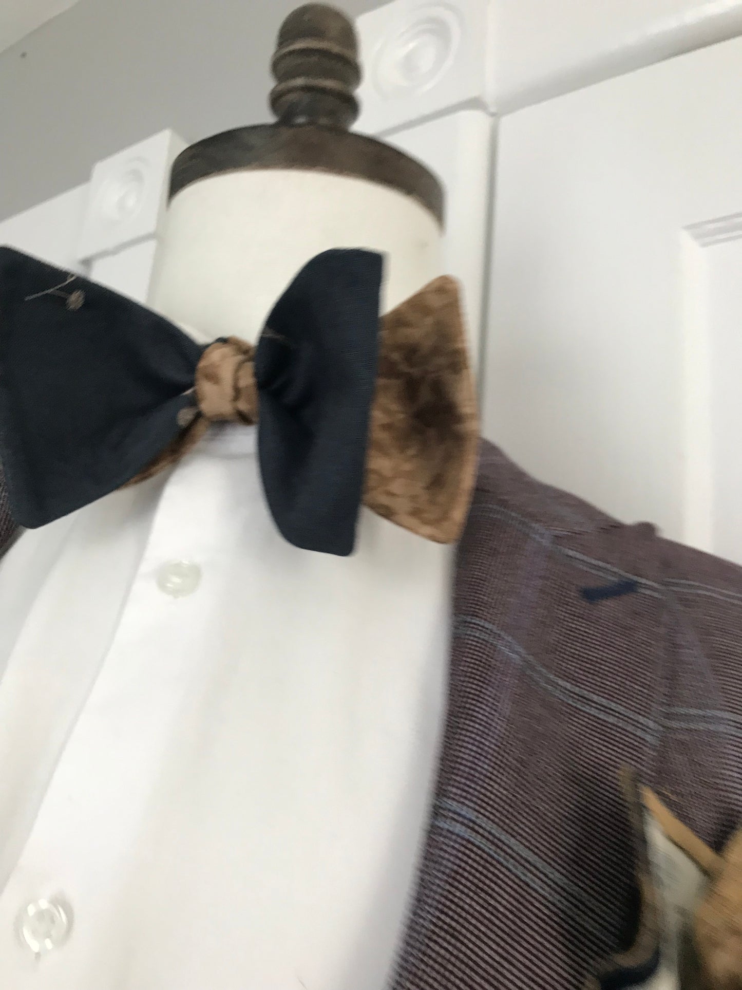 Blue and brown reversible Bowtie set ( FATBOW)