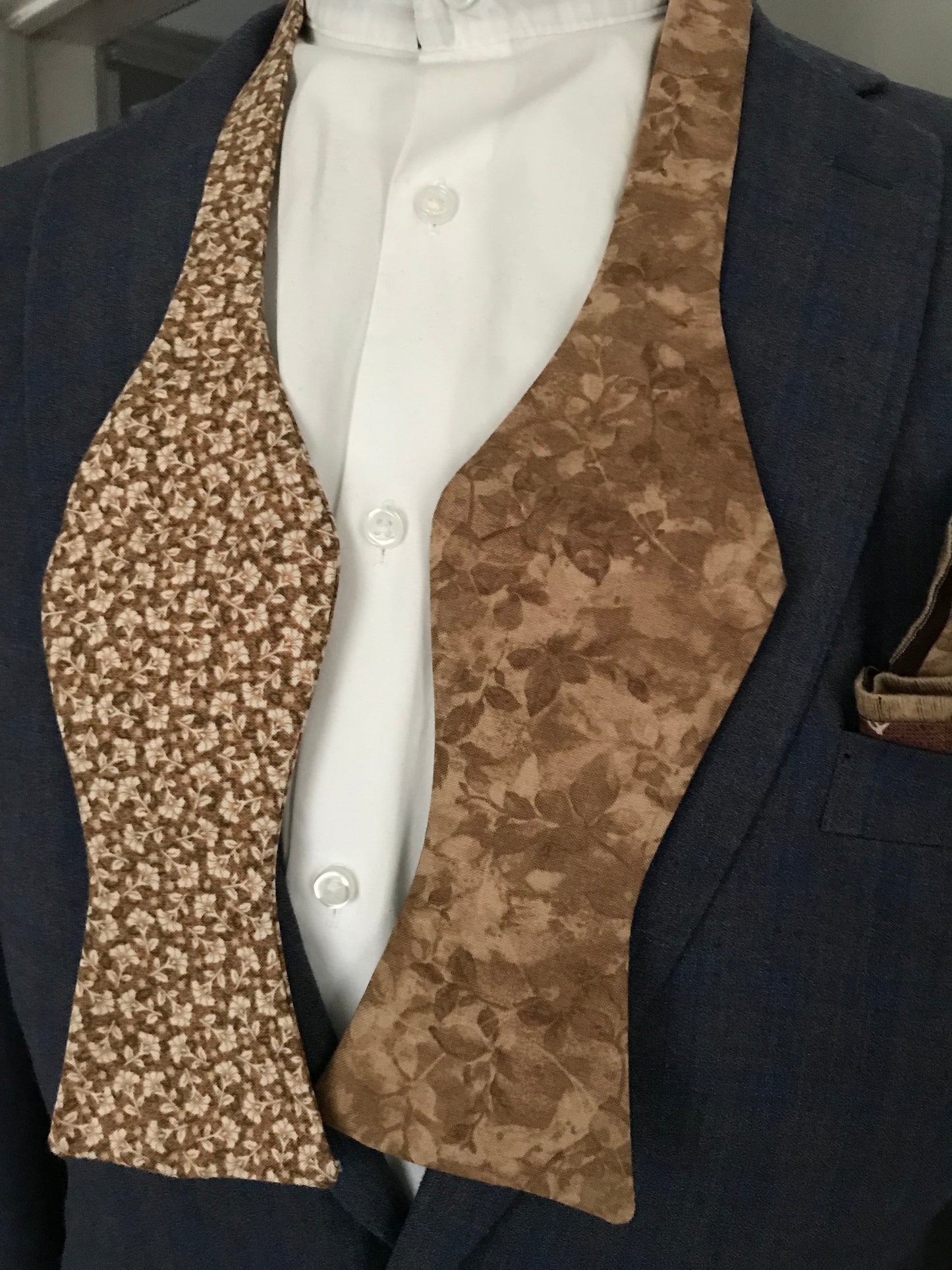 Brown and beige print reversible Bowtie set (FATBOW)