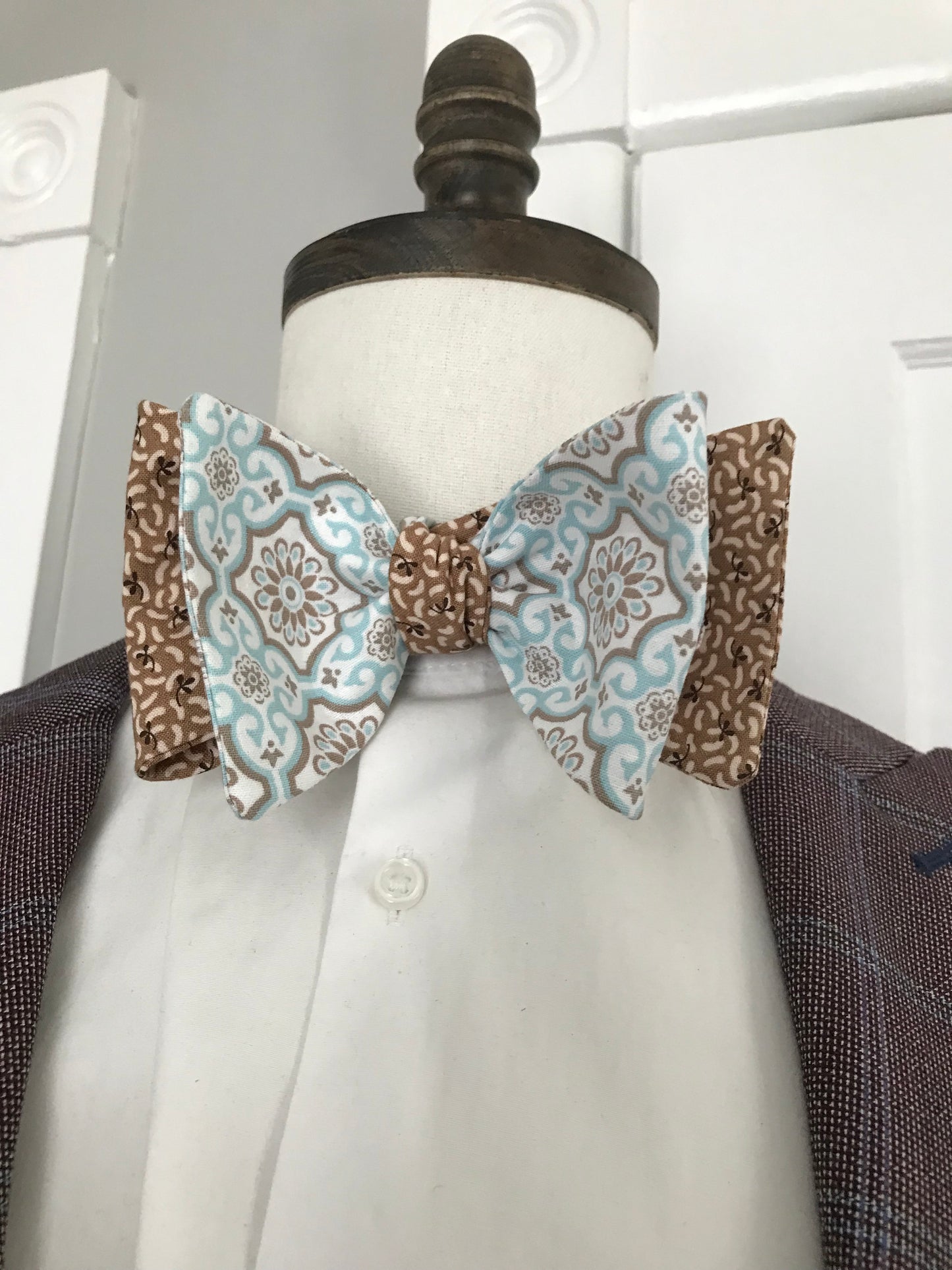 Brown and powder blue reversible Bowtie set (FATBOW)