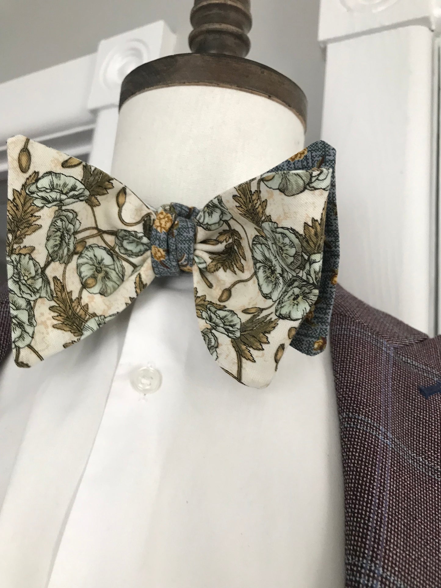The Fine Wine Bowtie Set (FATBOW)