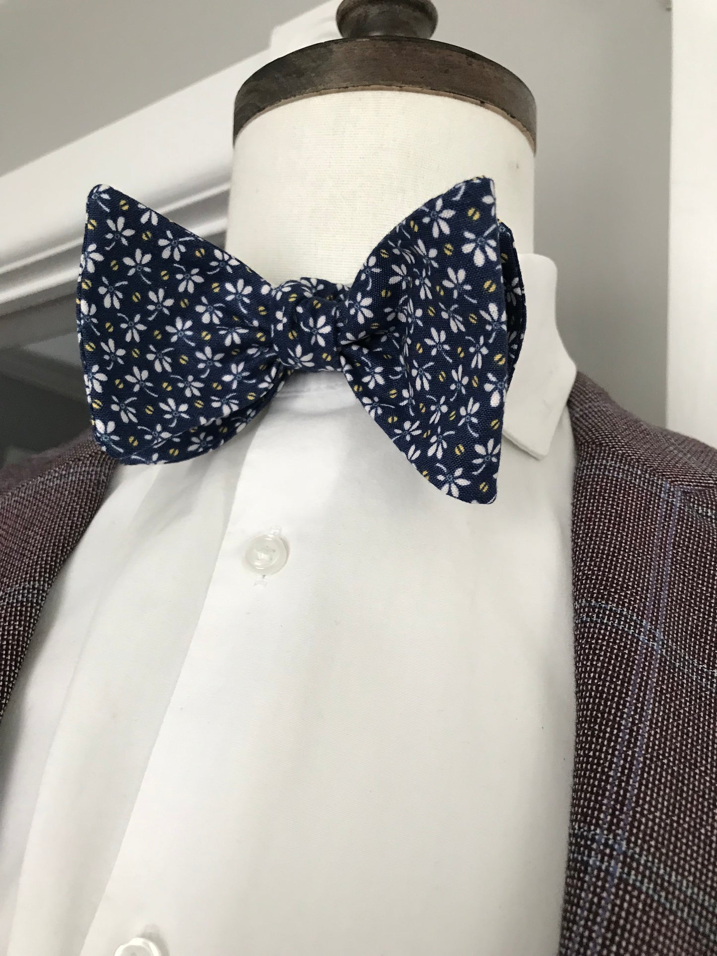 The worker Bowtie Set (Traditional)