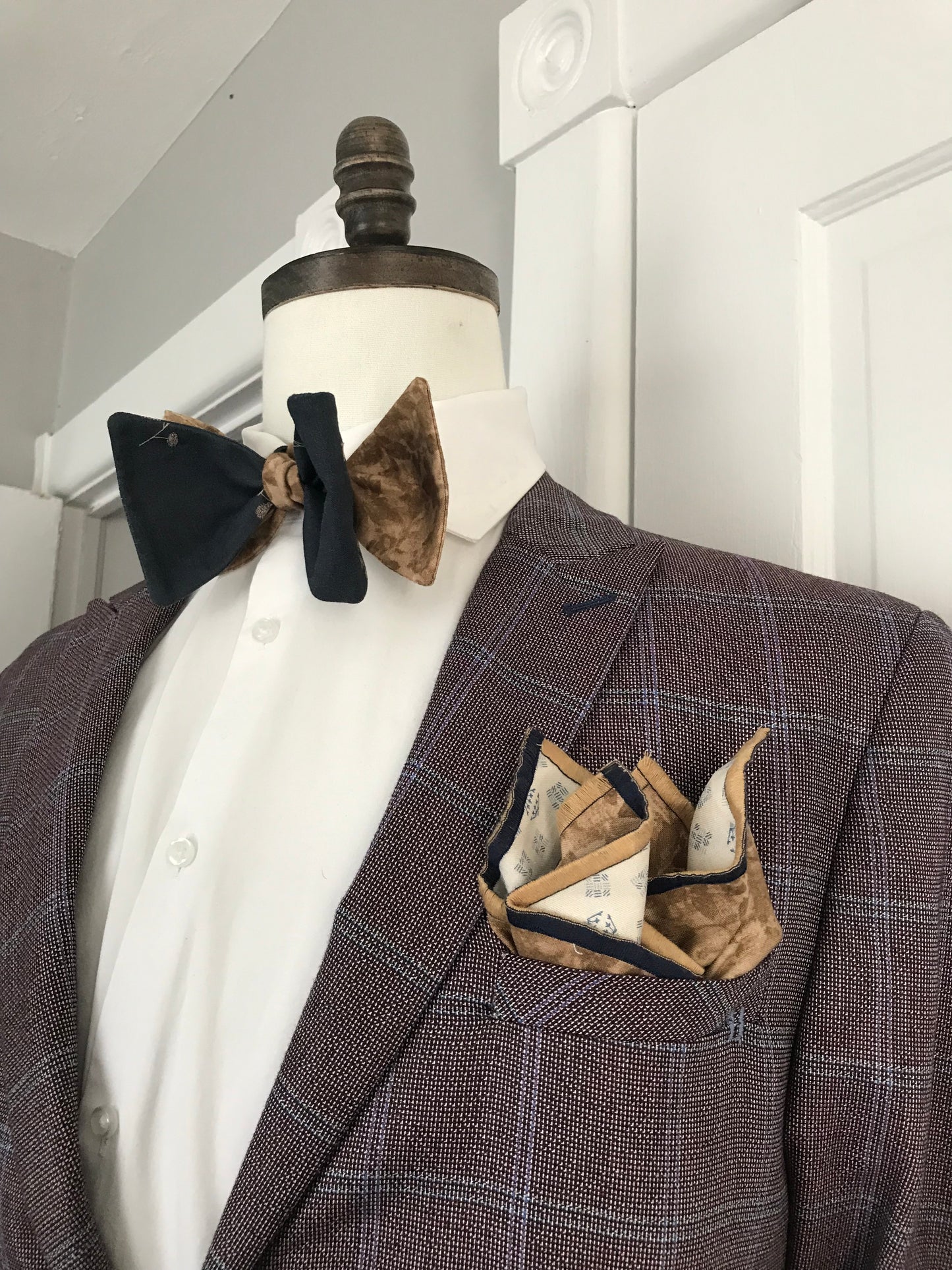 Blue and brown reversible Bowtie set ( FATBOW)