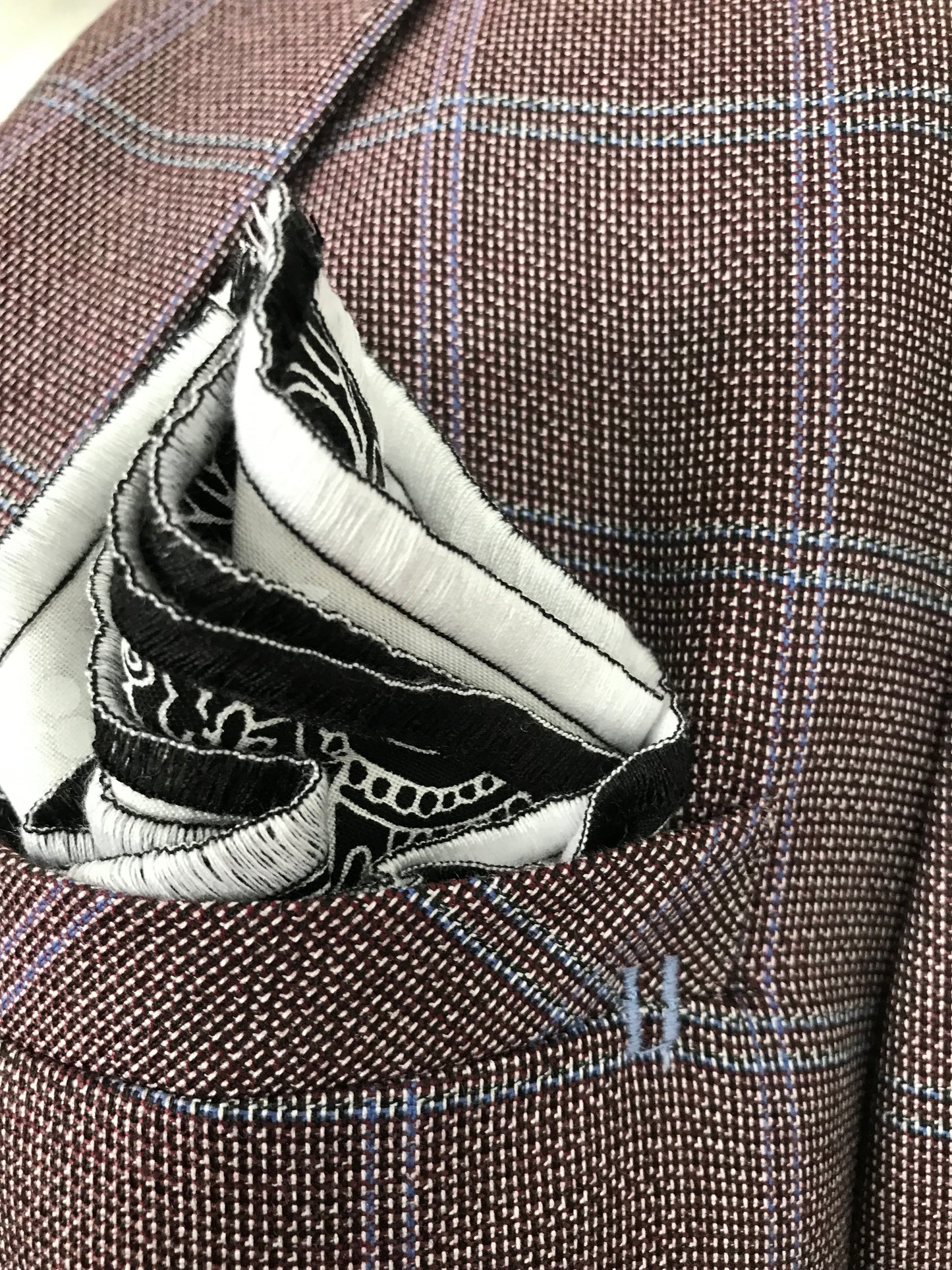 Black and white print reversible Bowtie set (FATBOW)