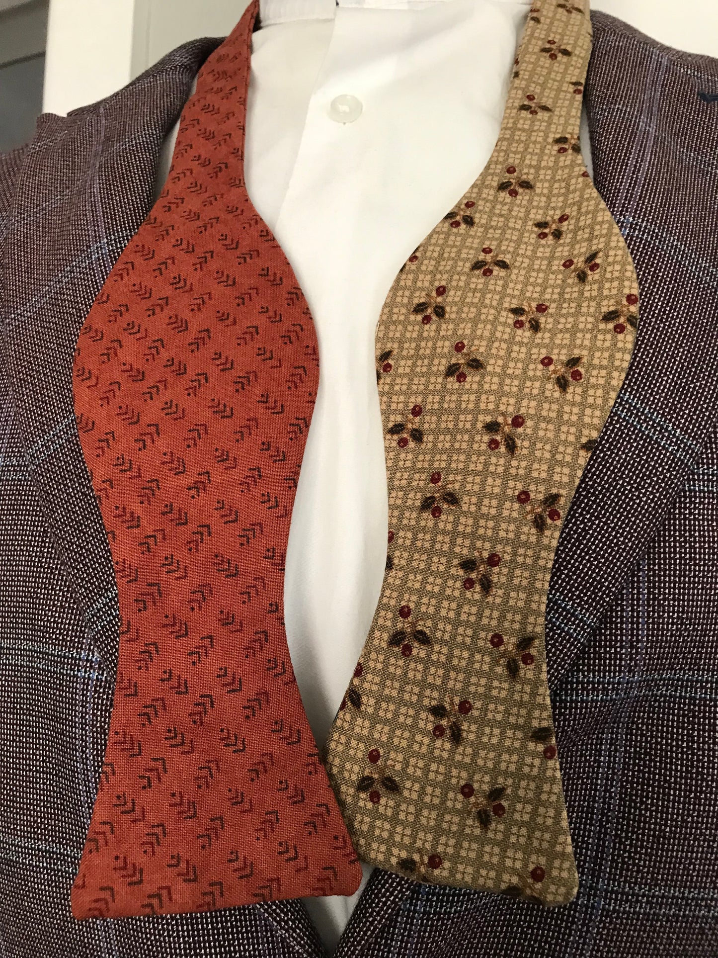 Burnt orange and brownish reversible Bowtie set (traditional)