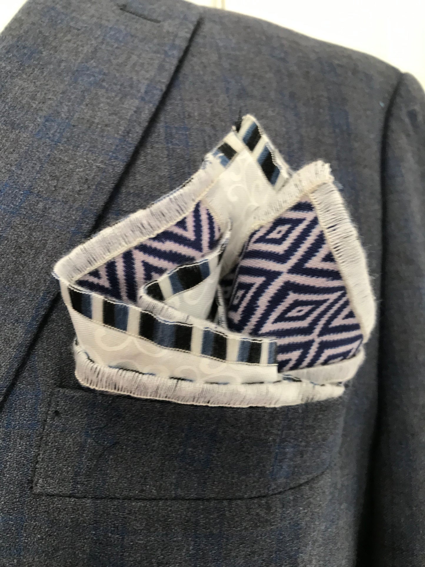 Blue print and blue dots reversible Bowtie (fatbow)
