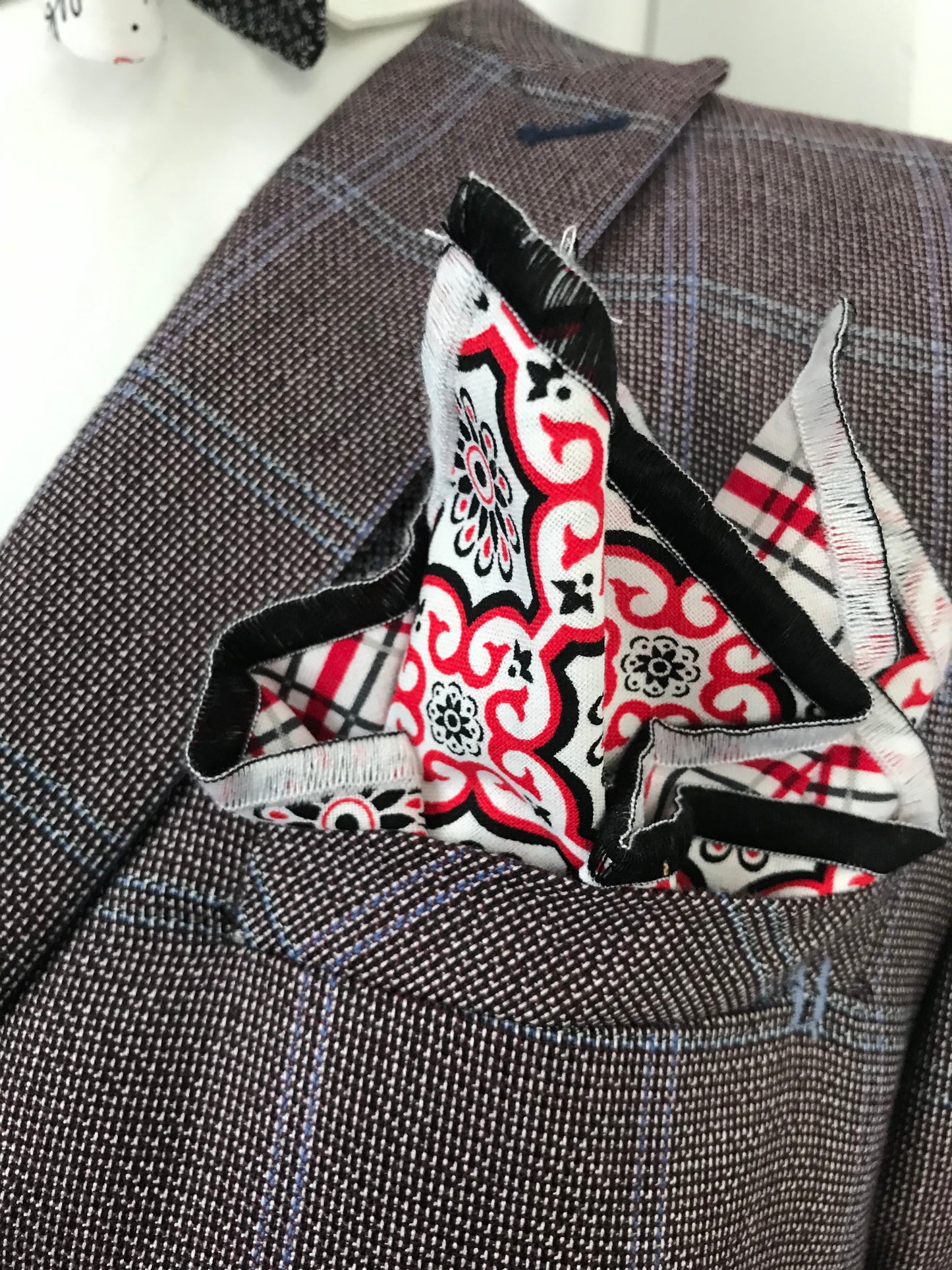 Red and black reversible Bowtie set (FATBOW)