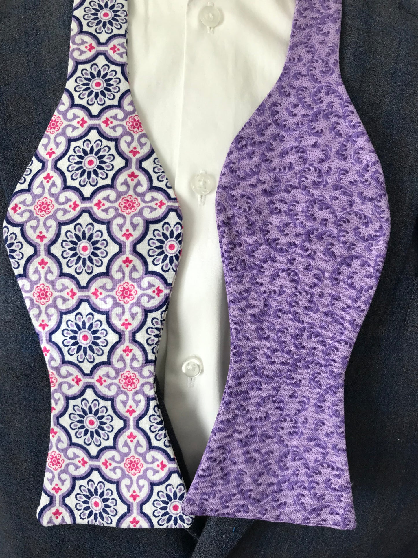 Lavender and purple print reversible Bowtie set (FATBOW)