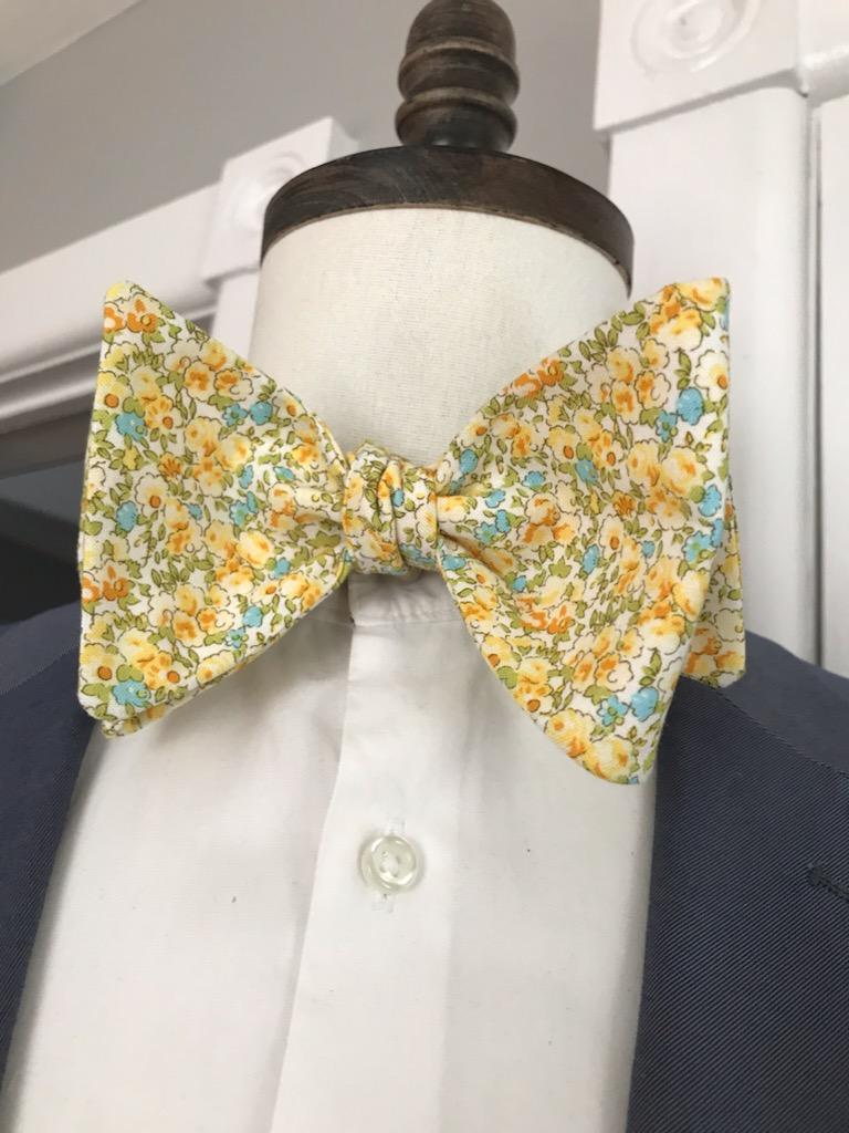 Yellow flower print bowtie set (Fatbow)
