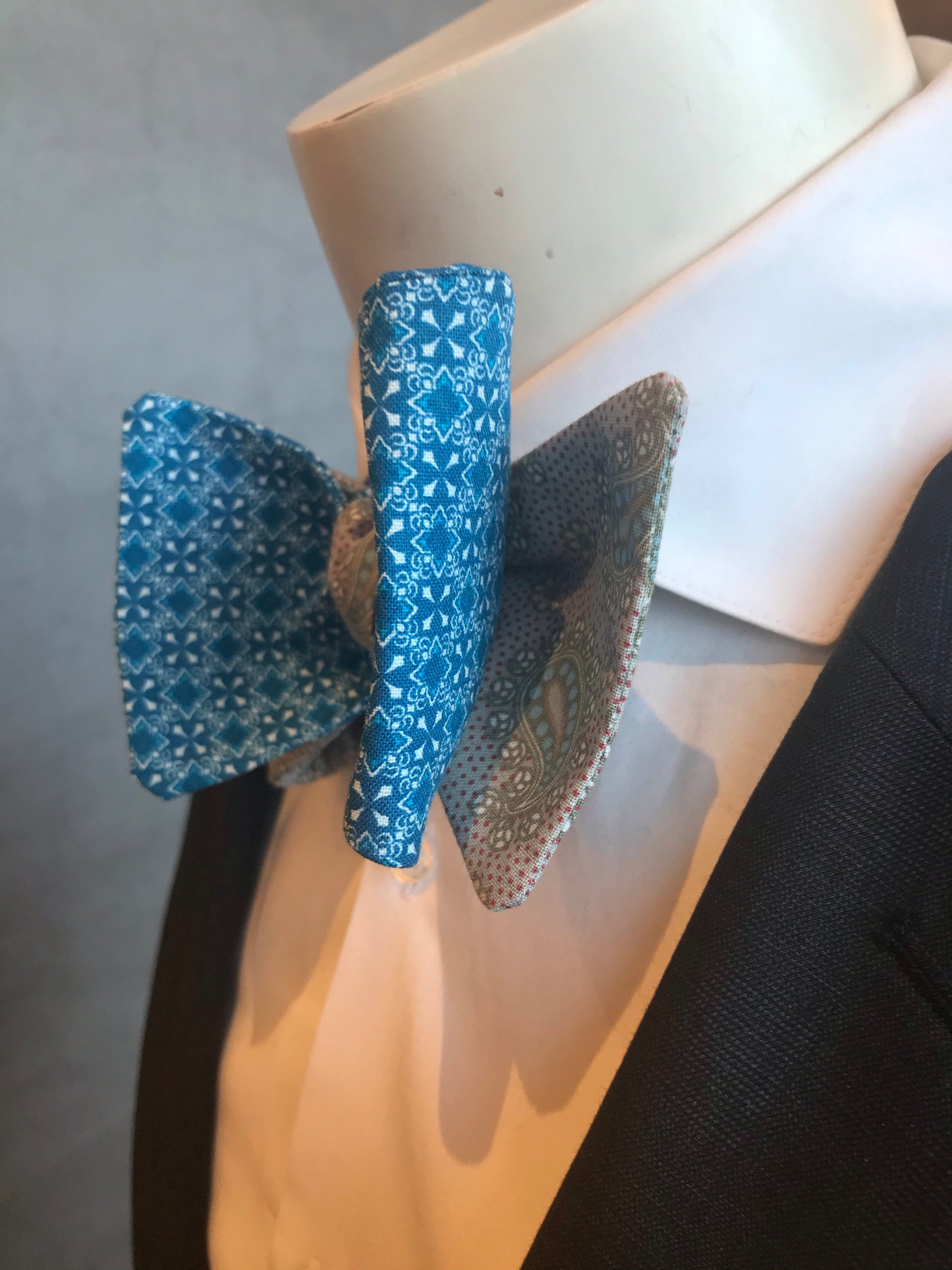 TEAL AND GREY PRINT HANDMADE BOWTIE