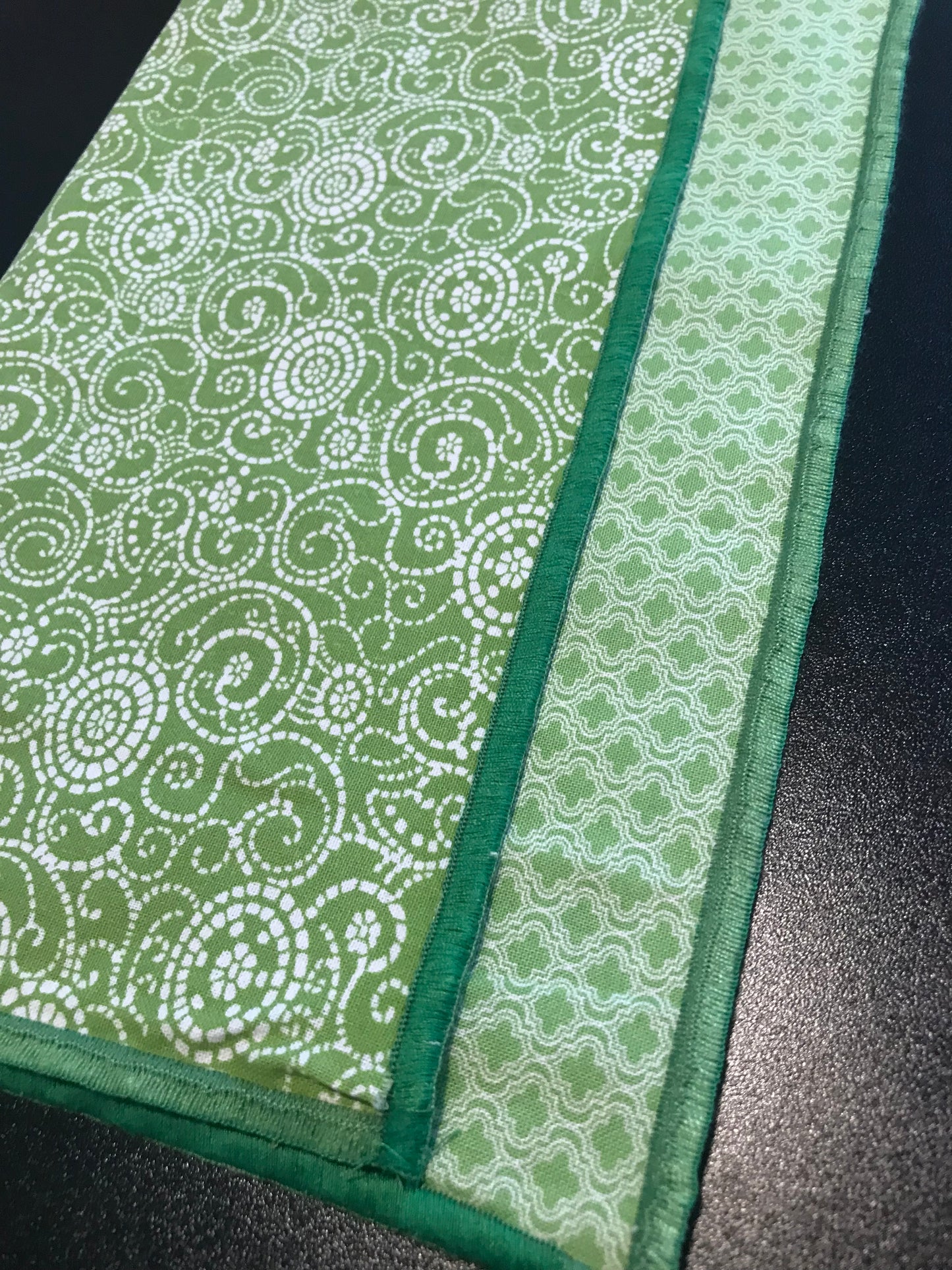 Multi Print and Green BowtieSet