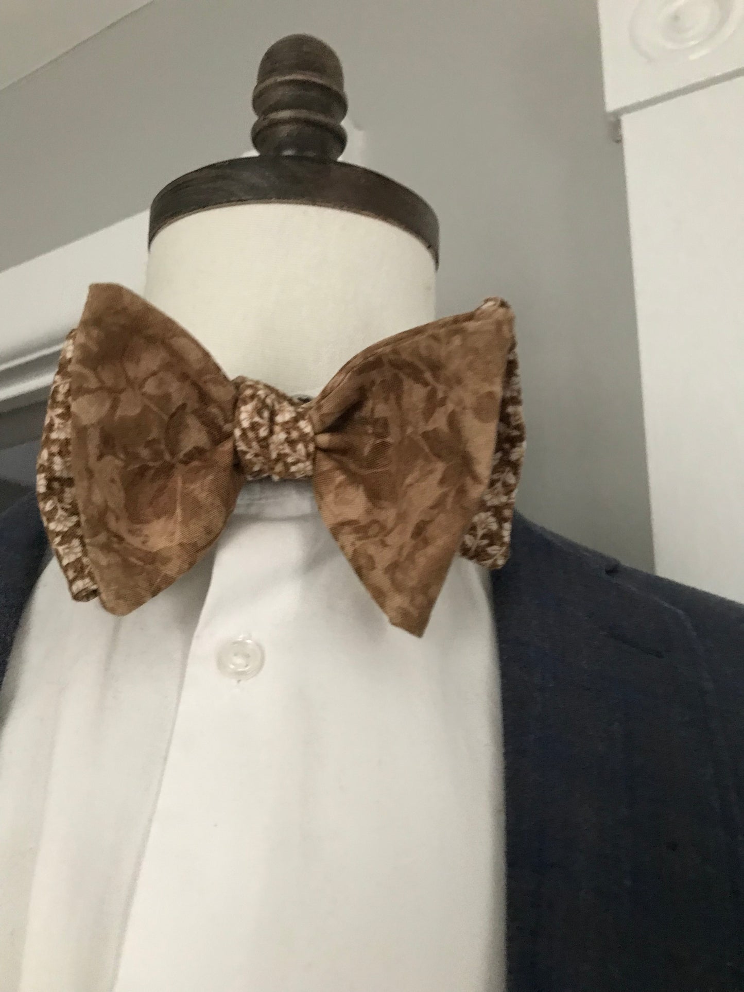 Brown and beige print reversible Bowtie set (FATBOW)