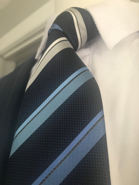 Blue stripe tie set