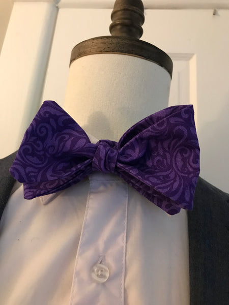Purple print Bowtie Set