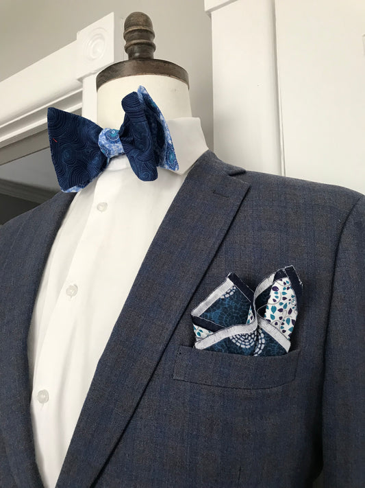 Dark blue and Royal blue print reversible Bowtie set