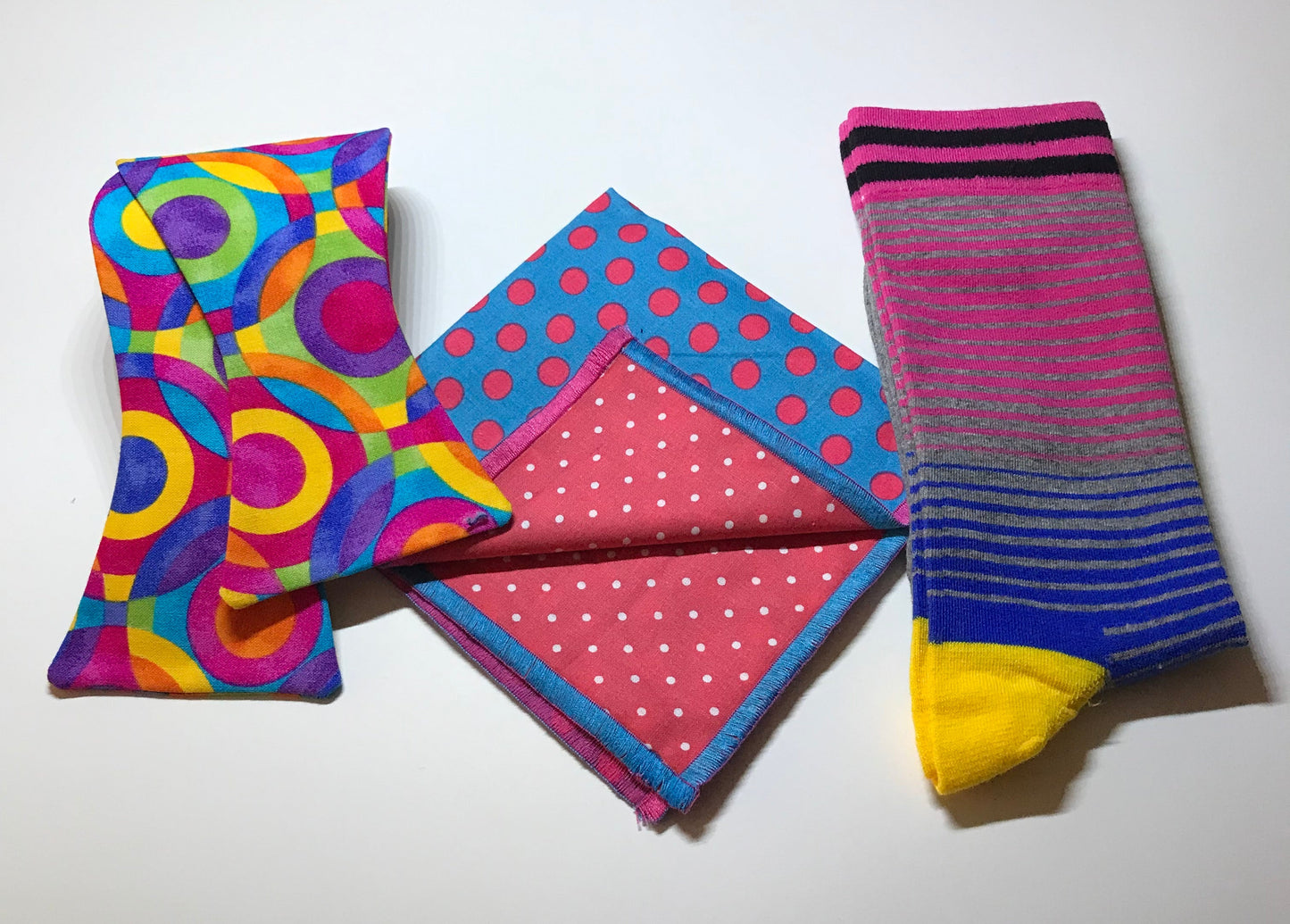 Multi color print Bowtie Set with blending socks (FATBOW)