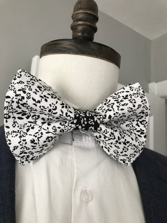 Black and white print prettied Bowtie