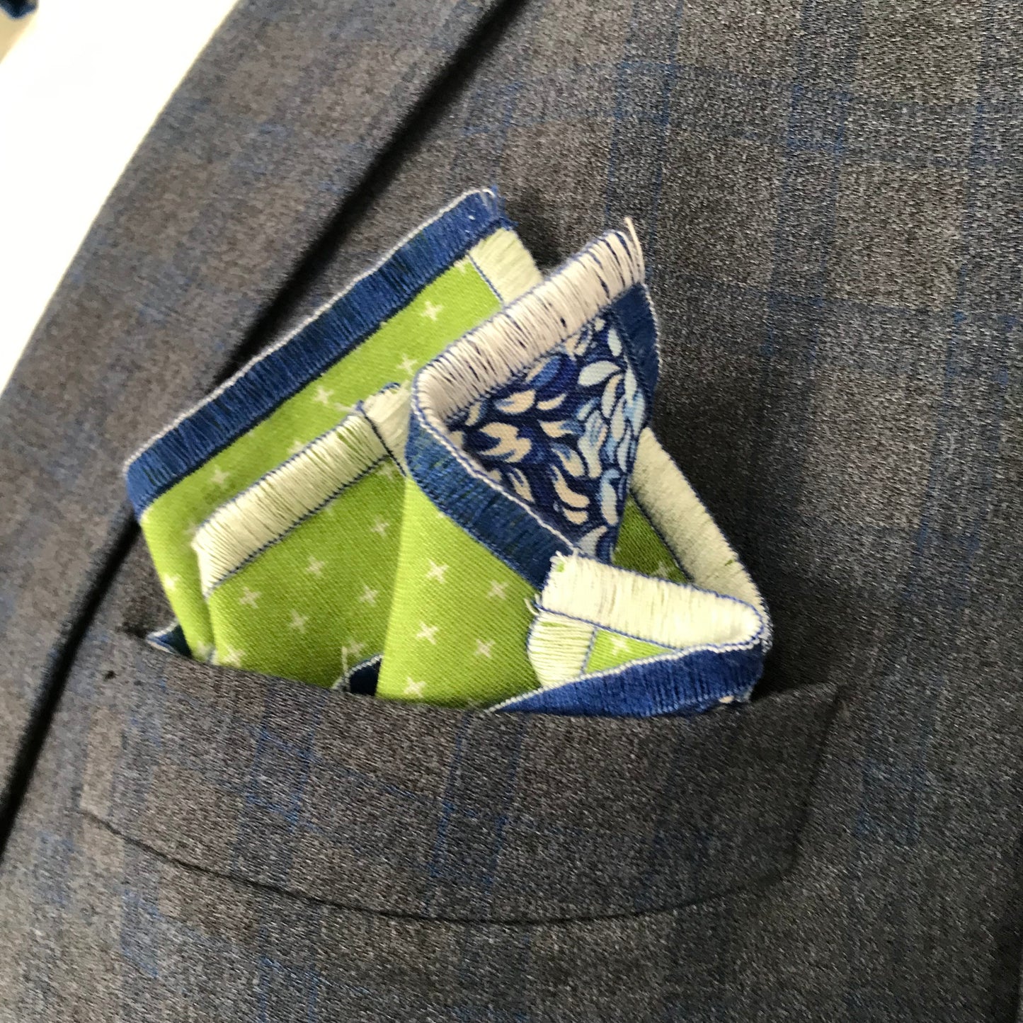 Royal blue and green print reversible Bowtie set (FATBOW)