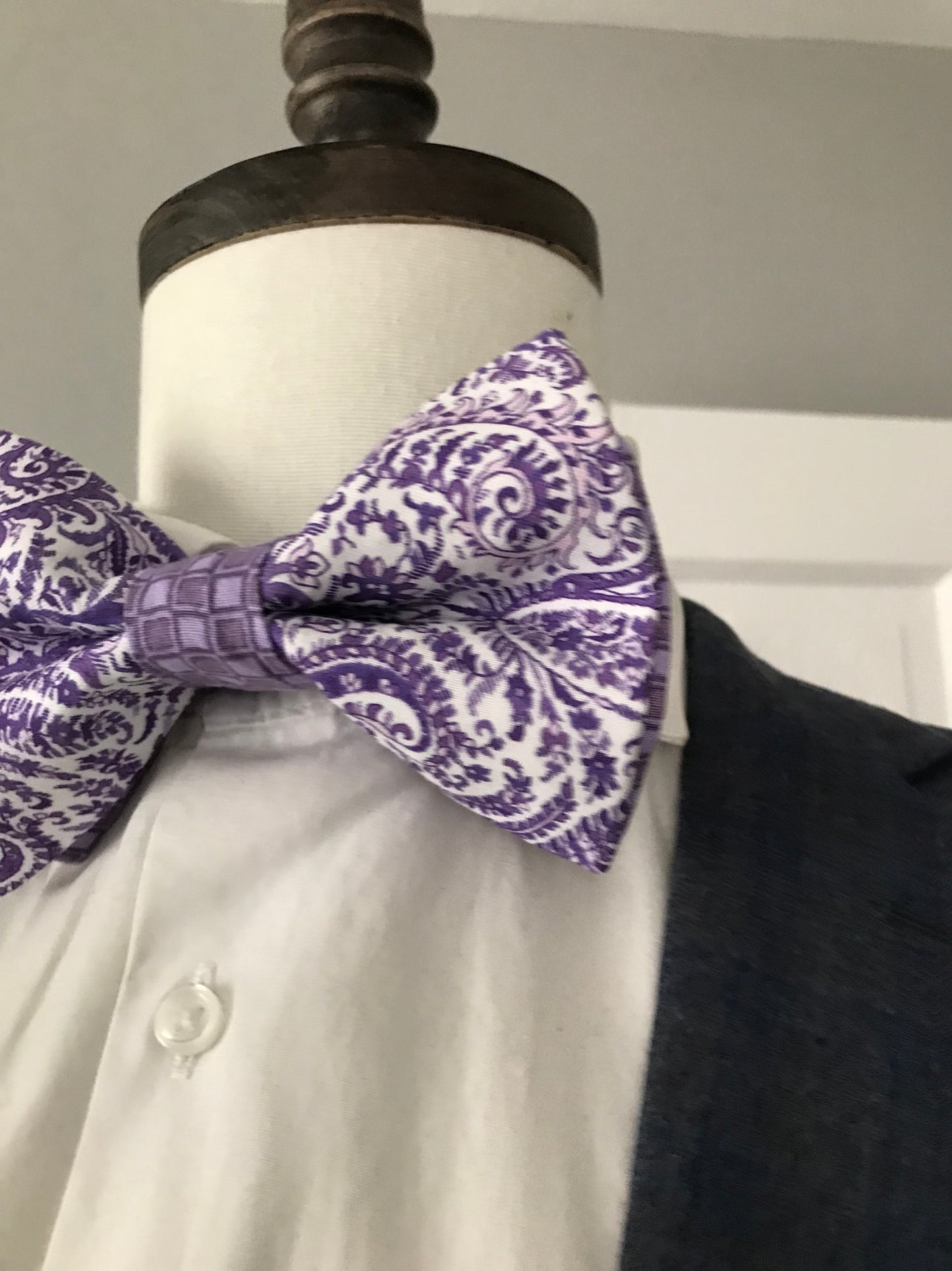 Light purple prettied Bowtie