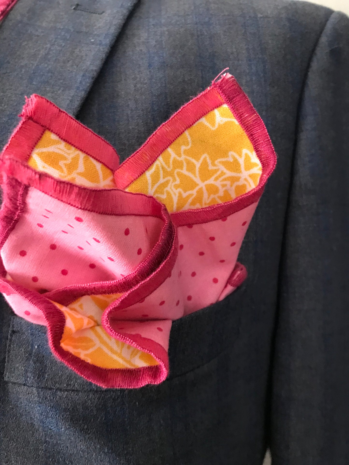 Rose and green print reversible Bowtie set (FATBOW)