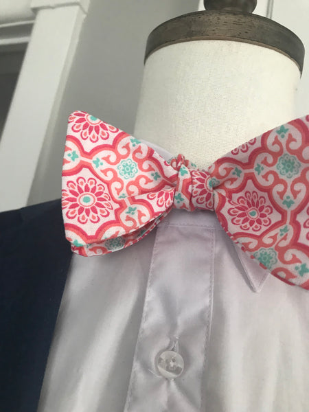 Pink print Bowtie Set