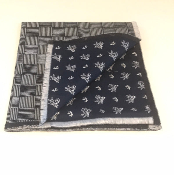 Blue Print Bowtie Set