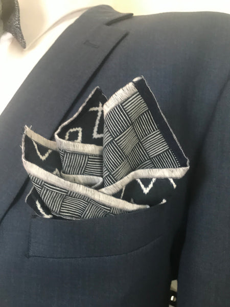 Blue small check print with blue paisley reversible Bowtie set