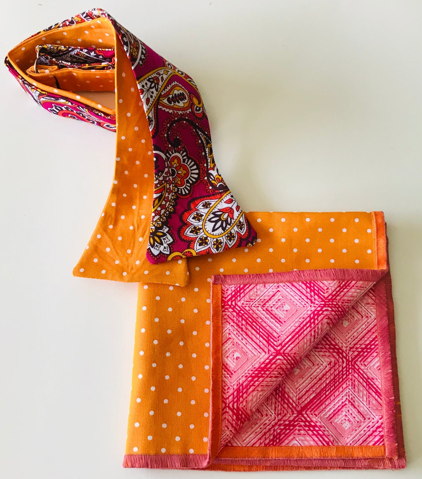 Rose paisley print with orange dots reversible Bowtie set