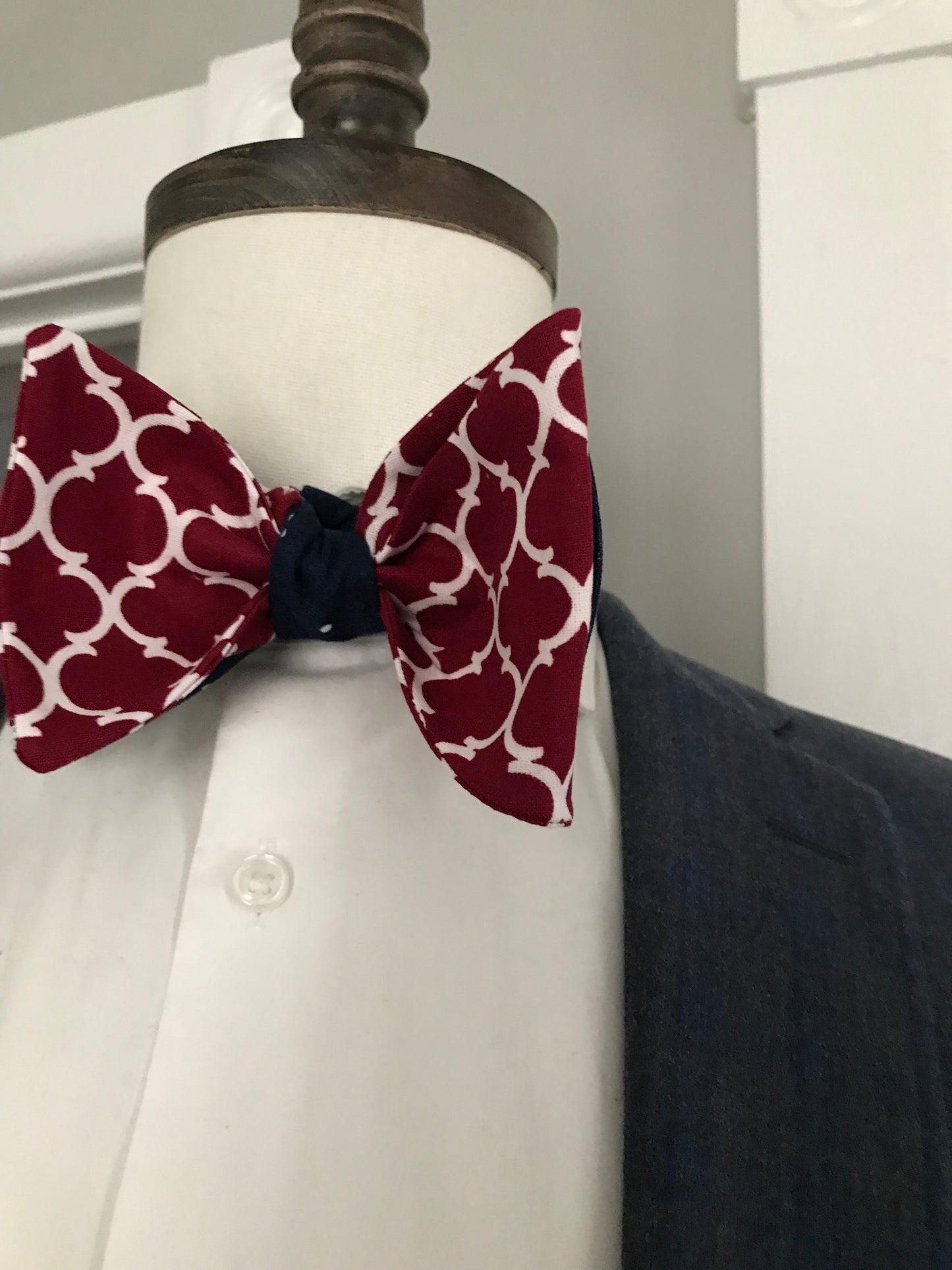 Blue and burgundy print Reversible Bowtie set (FATBOW)