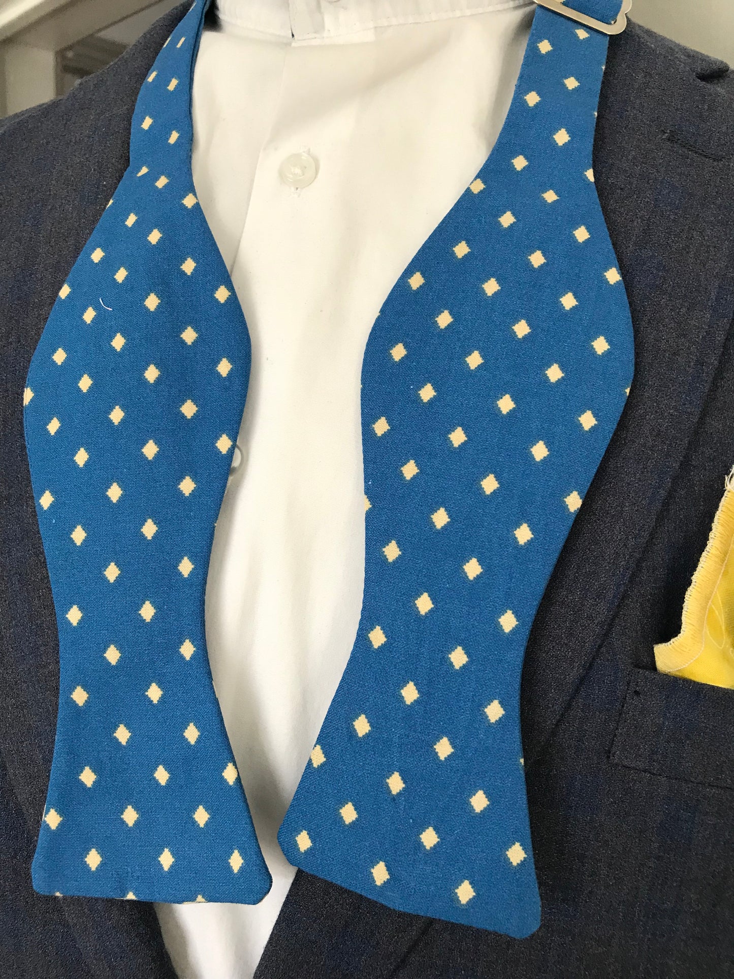 Royal Blue and yellow print Bowtie Set (traditional)