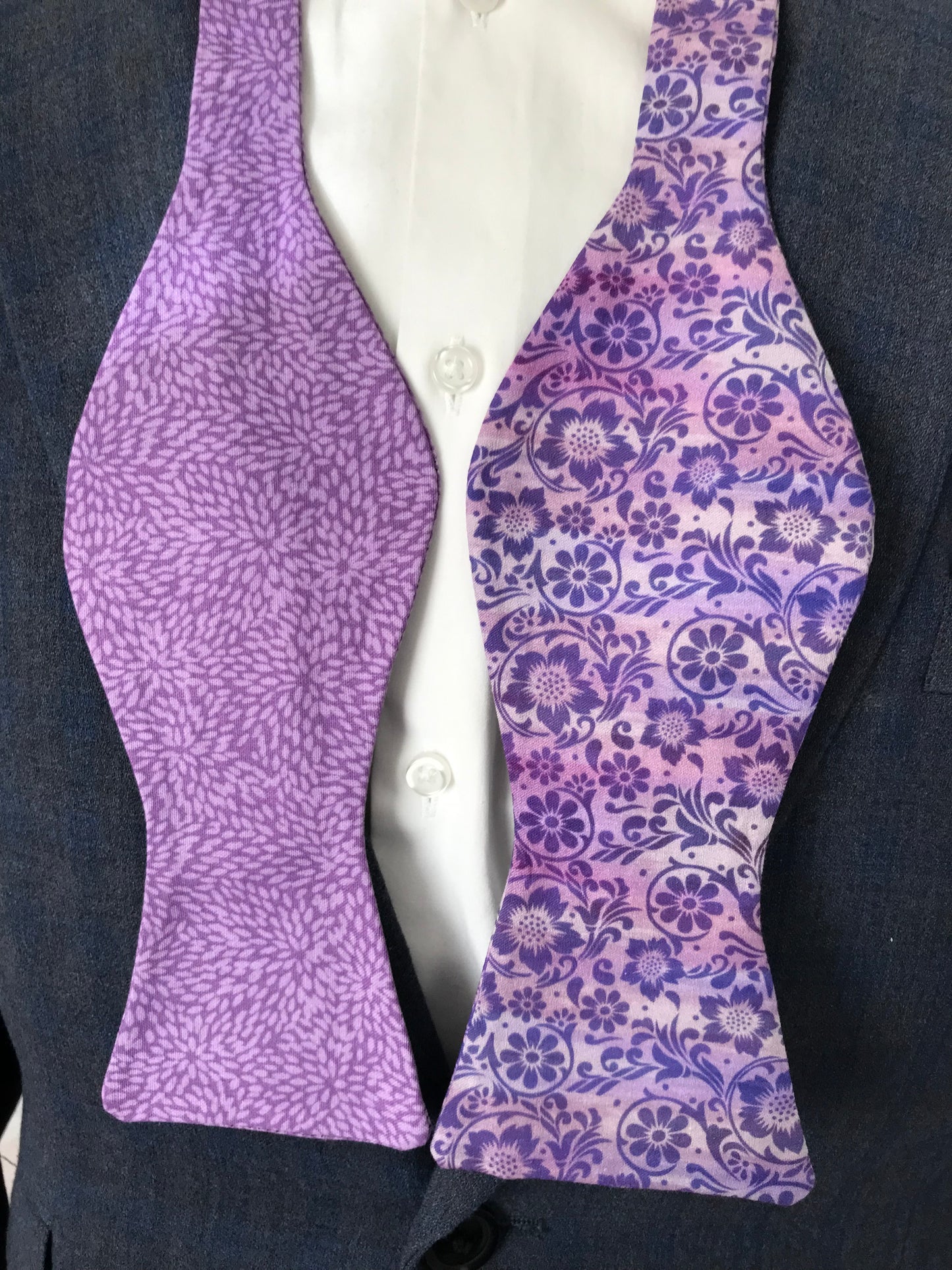 Lavender and lavender reversible Bowtie set