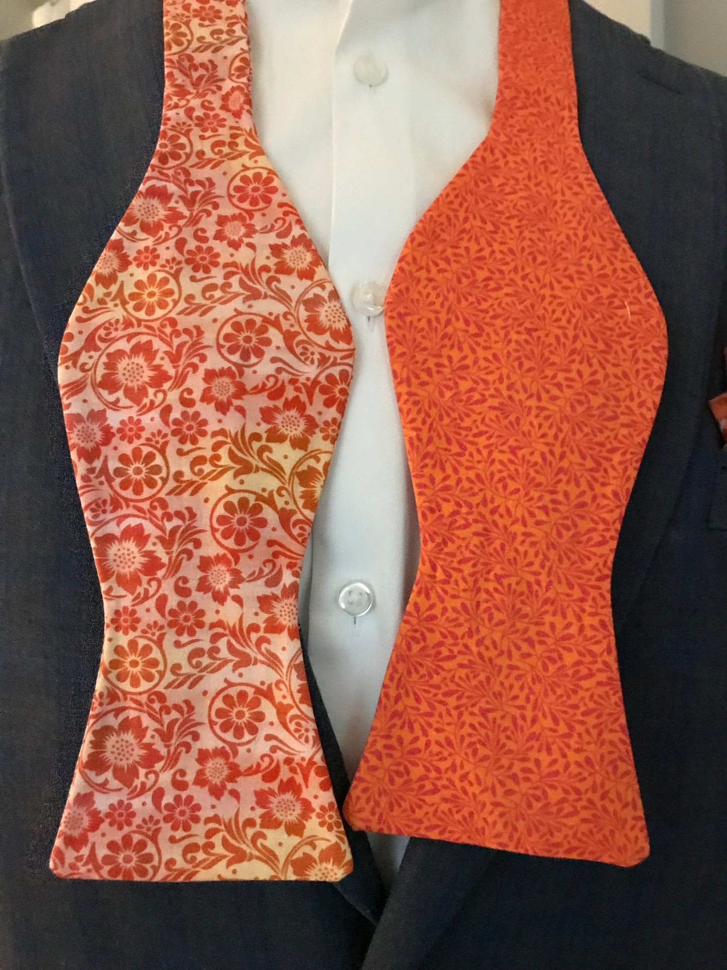 Orange print on orange print reversible Bowtie set (FATBOW)