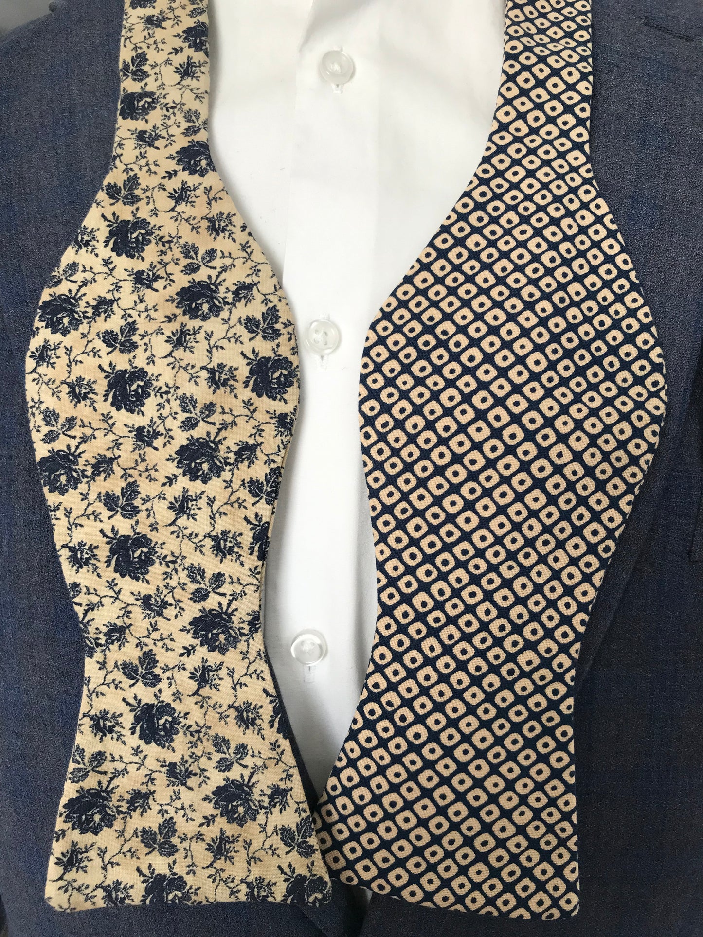 Blue and deep tan Reversible Bowtie set (FATBOW)