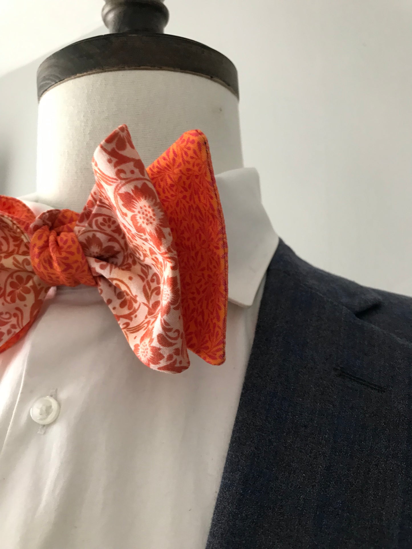 Orange on orange print reversible Bowtie set (FATBOW)