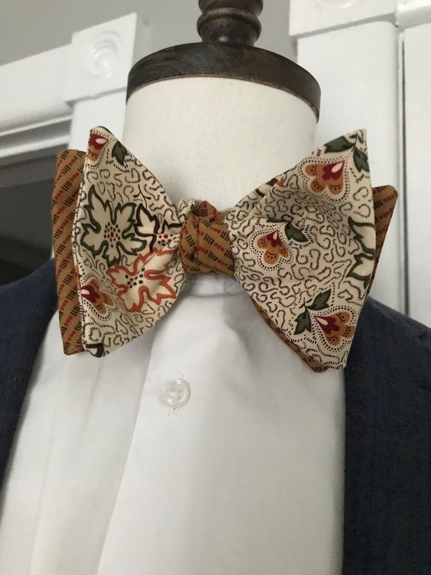 Rust with multi print reversible Bowtie set (FATBOW)