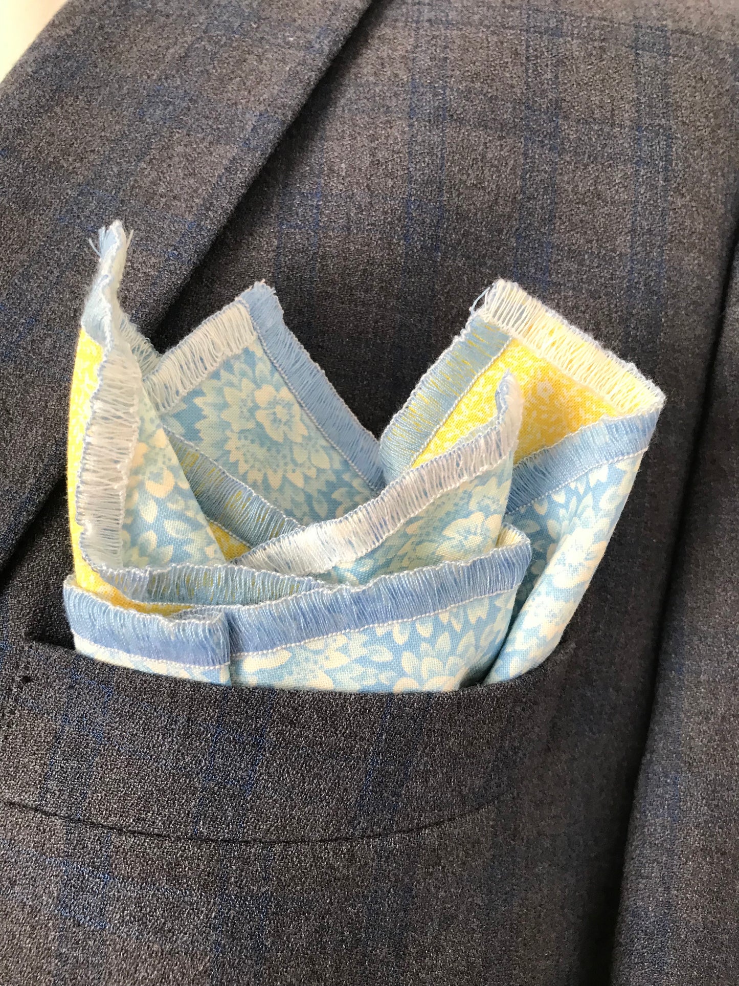 Powder blue and yellow reversible Bowtie set (FATBOW)