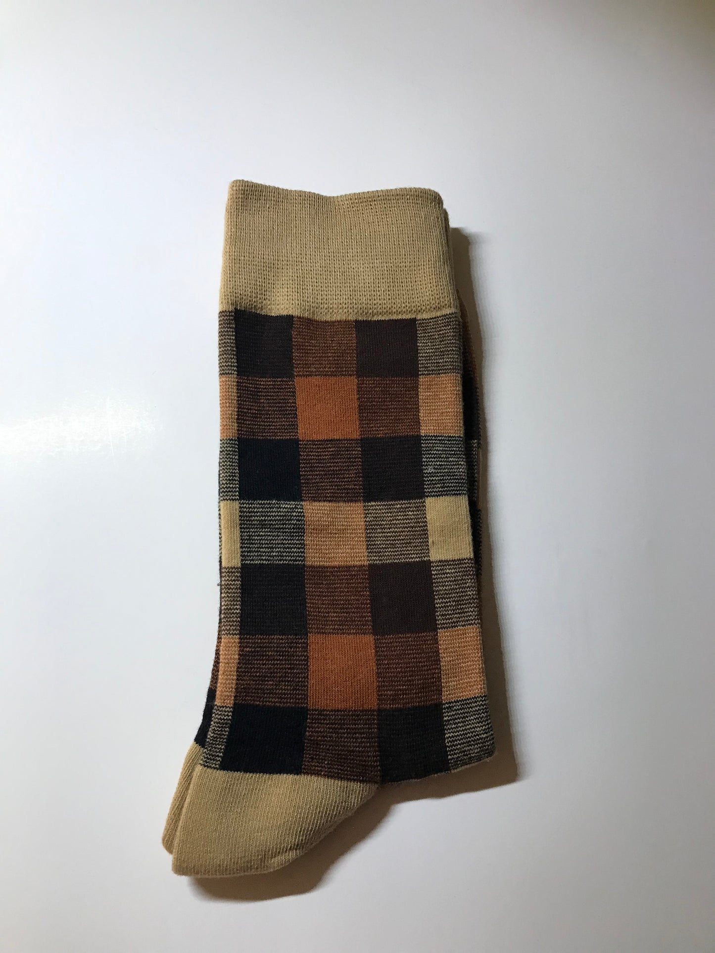 Brown and white print reversible Bowtie set with blending socks
