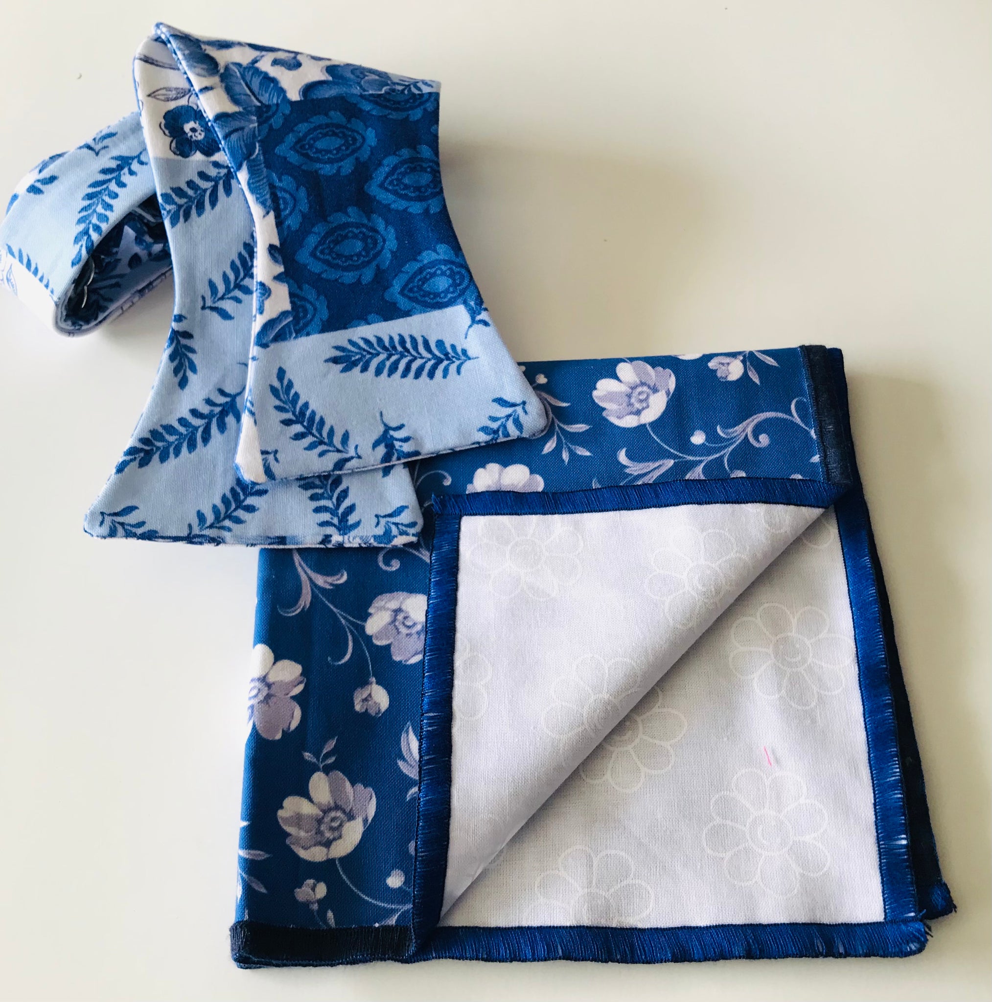 Mixed blue flower print Bowtie Set