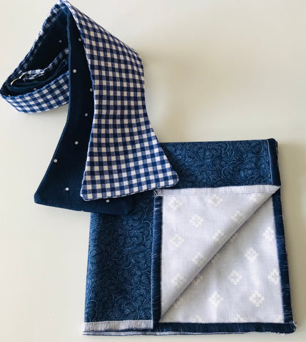 Blue check and dots print reversible Bowtie set