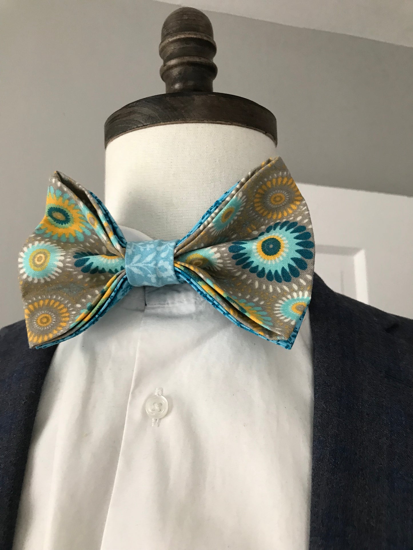 Teal mix print prettied Bowtie
