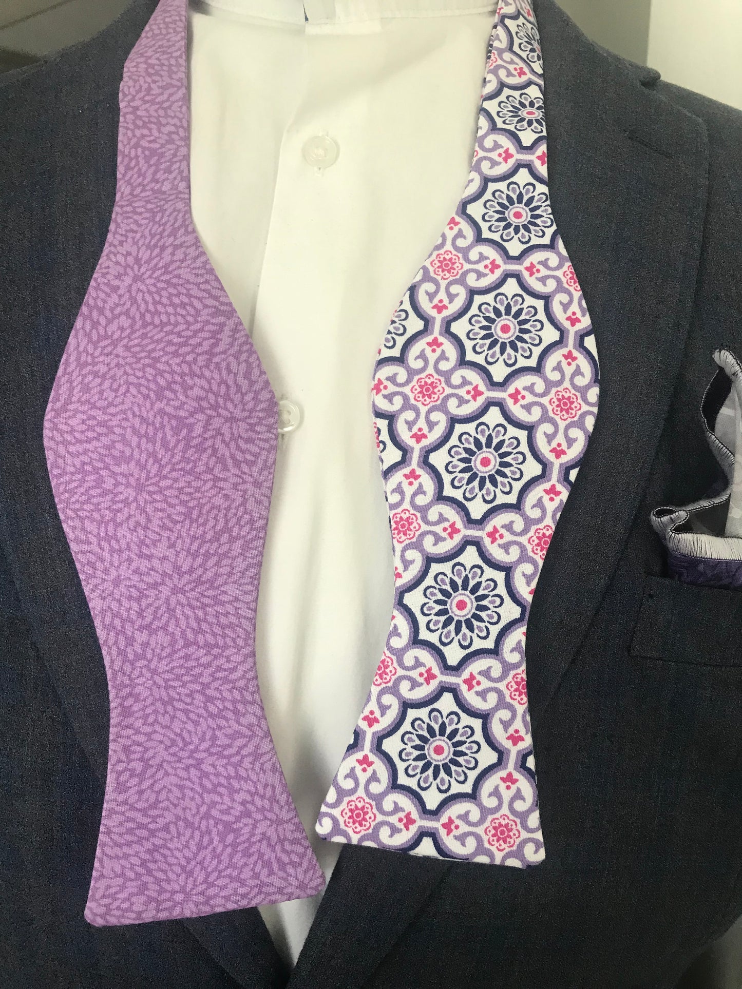 Lavender and purple print reversible Bowtie set (traditional)