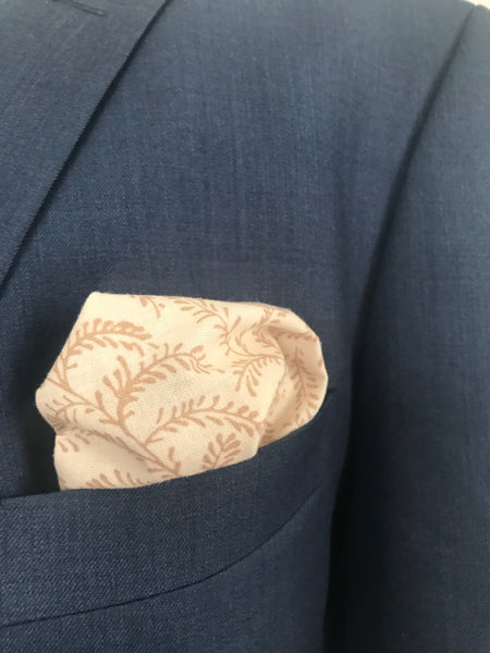 Brown and beige print tie set