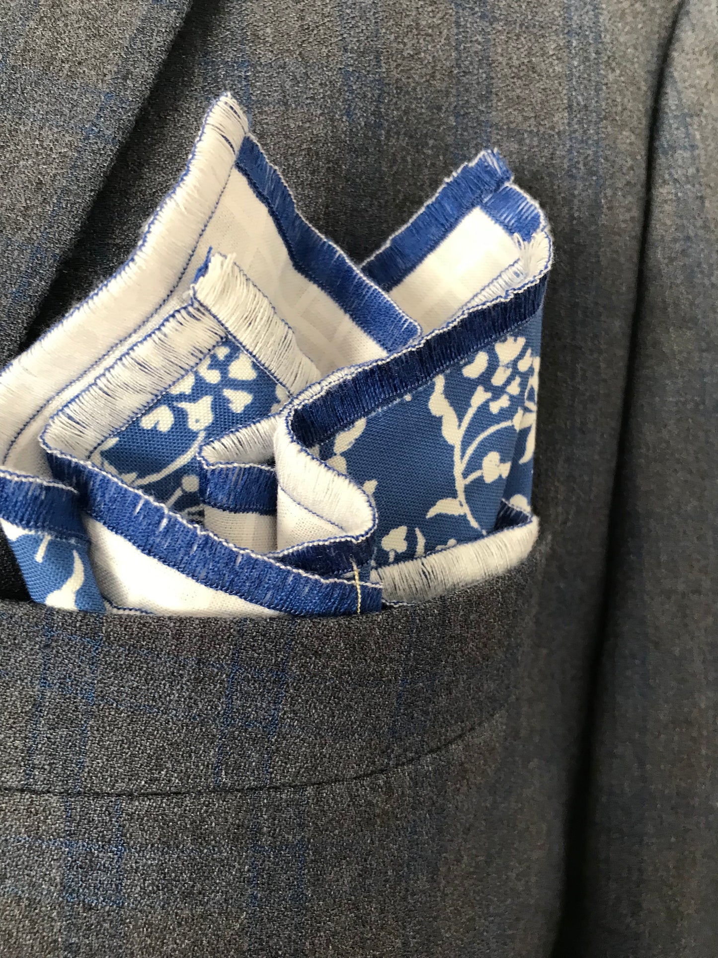 Royal blue reversible Bowtie set (FATBOW)
