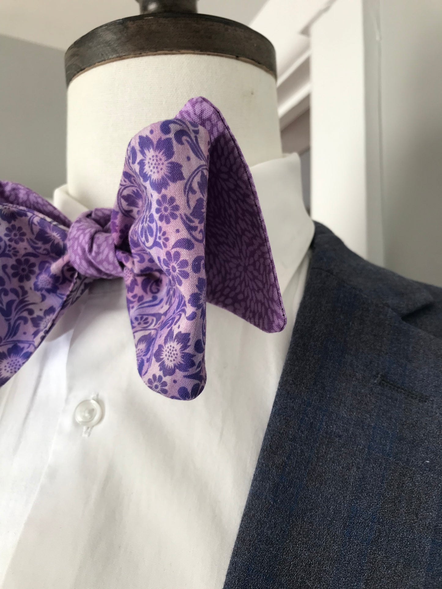 Lavender and lavender reversible Bowtie set
