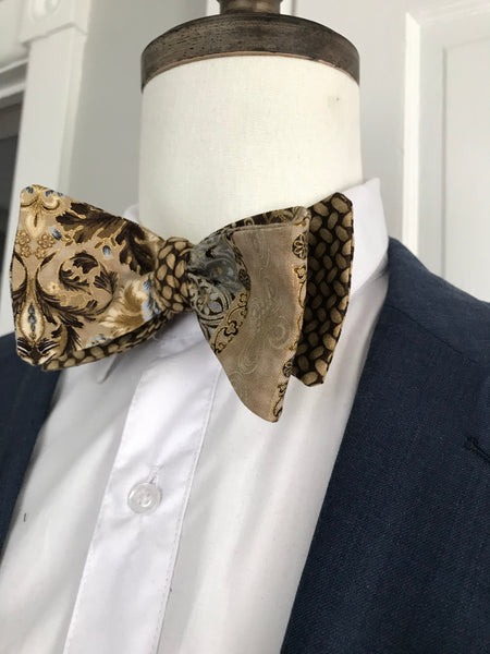 Brownish print with brownish multi print reversible Bowtie set